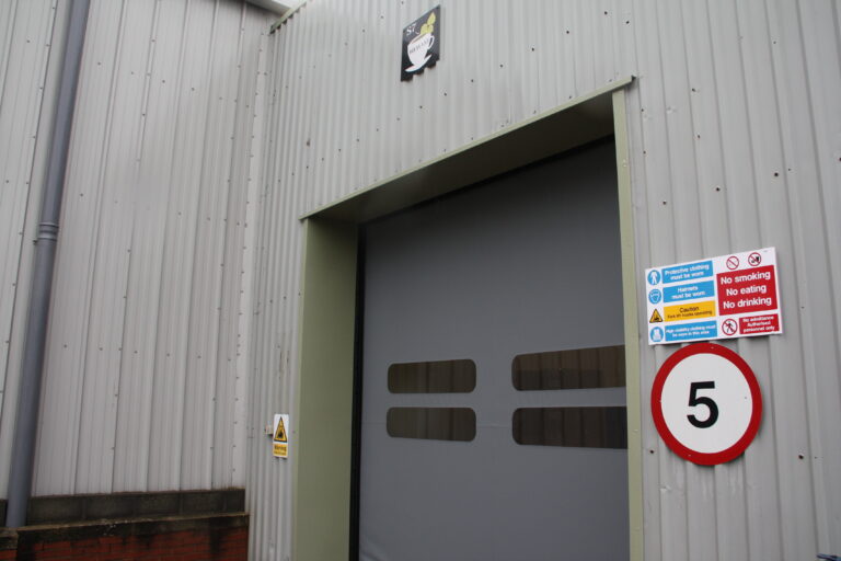 Clipper Tea - external view 1